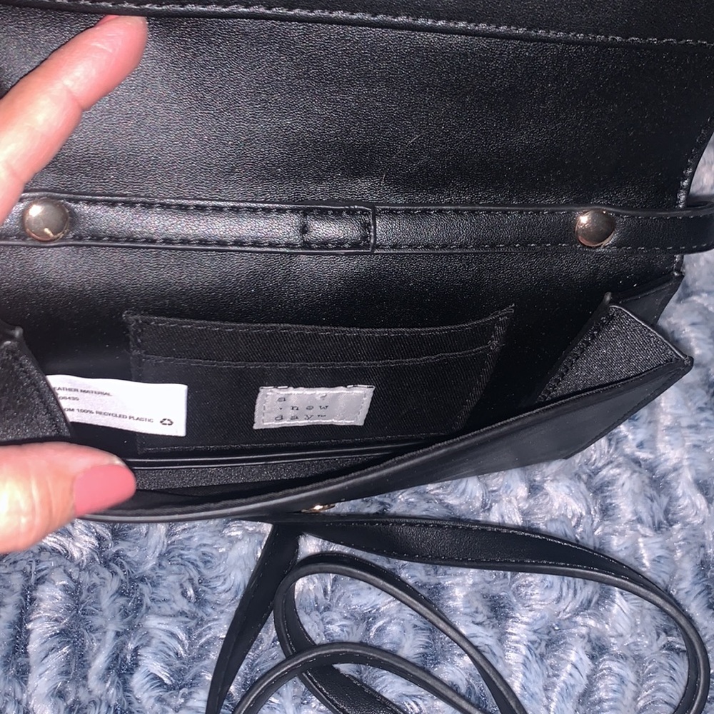 A New Day Wallet On A String - image 4